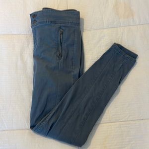 Suede skinny pants in blue gray